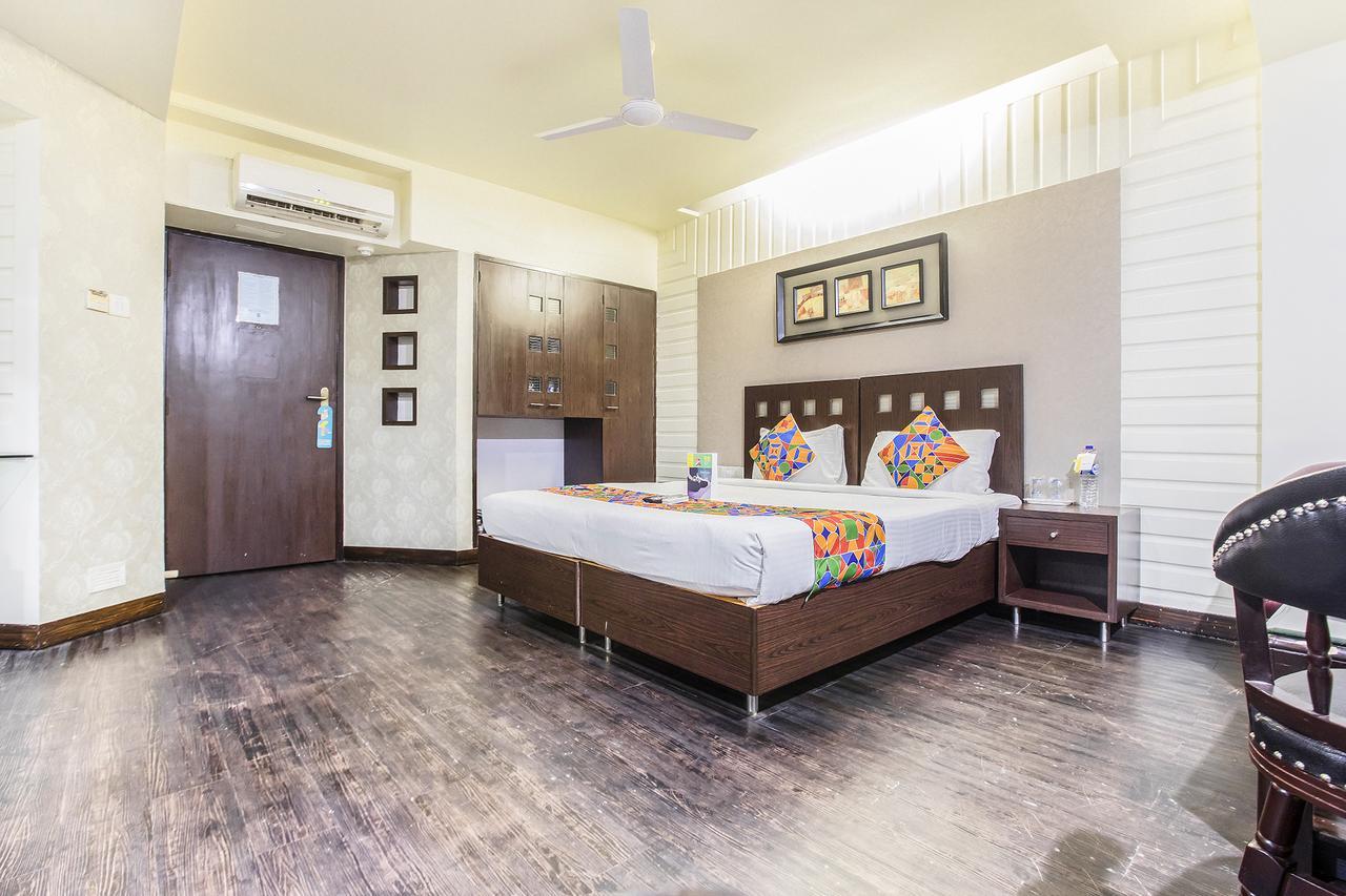 Fabhotel Savoy Suites Mumbai Airport Eksteriør billede